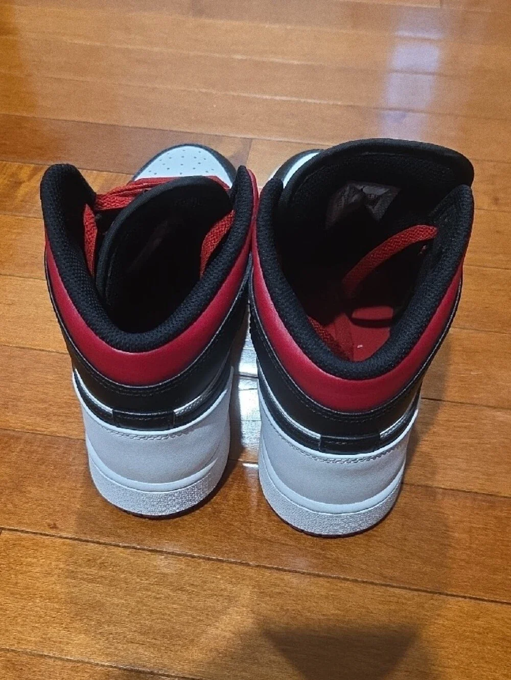 Jordan classic mid